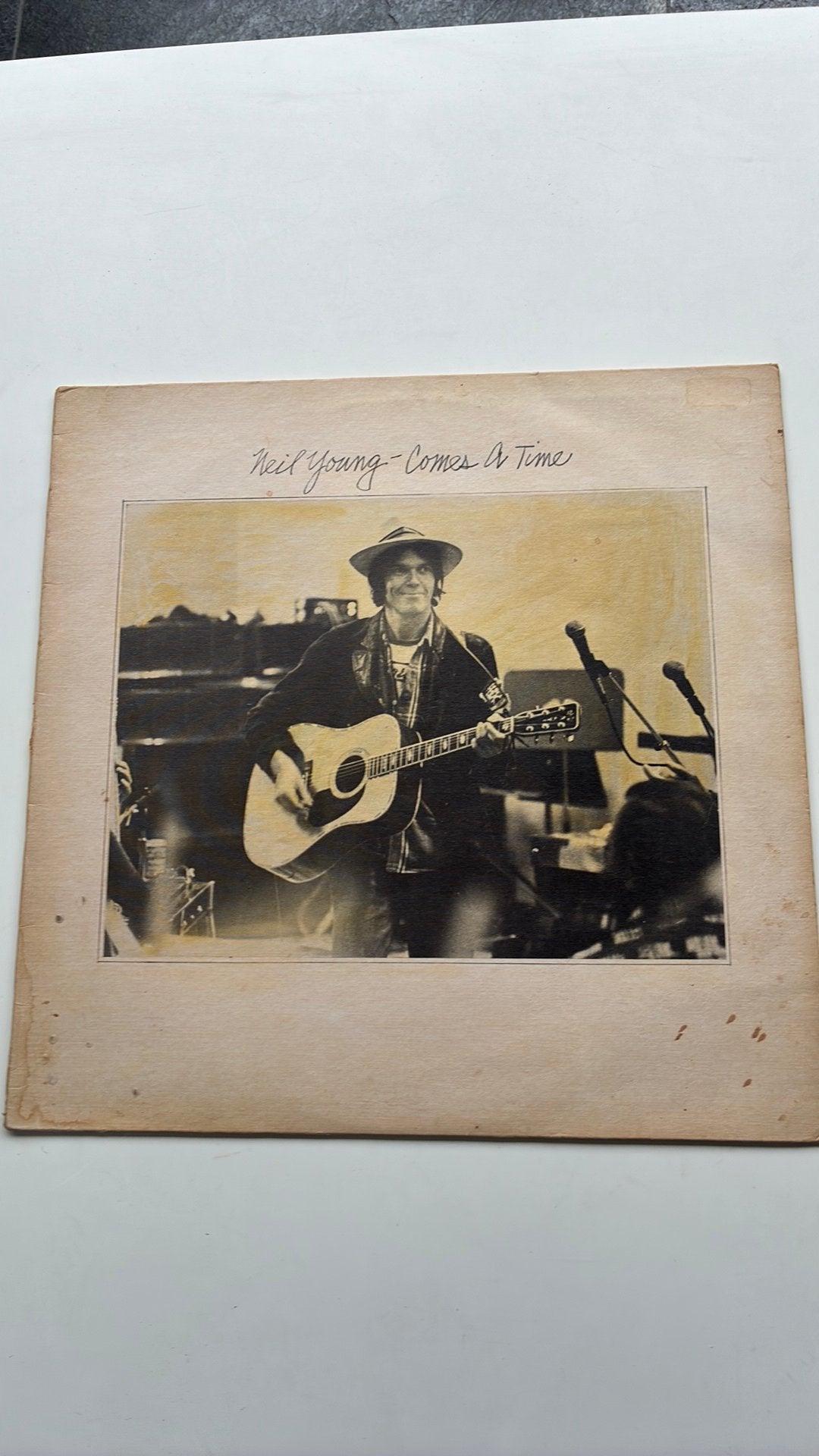 Neil Young ‎– Comes A Time, Cd's en Dvd's, Vinyl | Rock, LP, Gebruikt, Ophalen of Verzenden, Inclusief binnenhoes