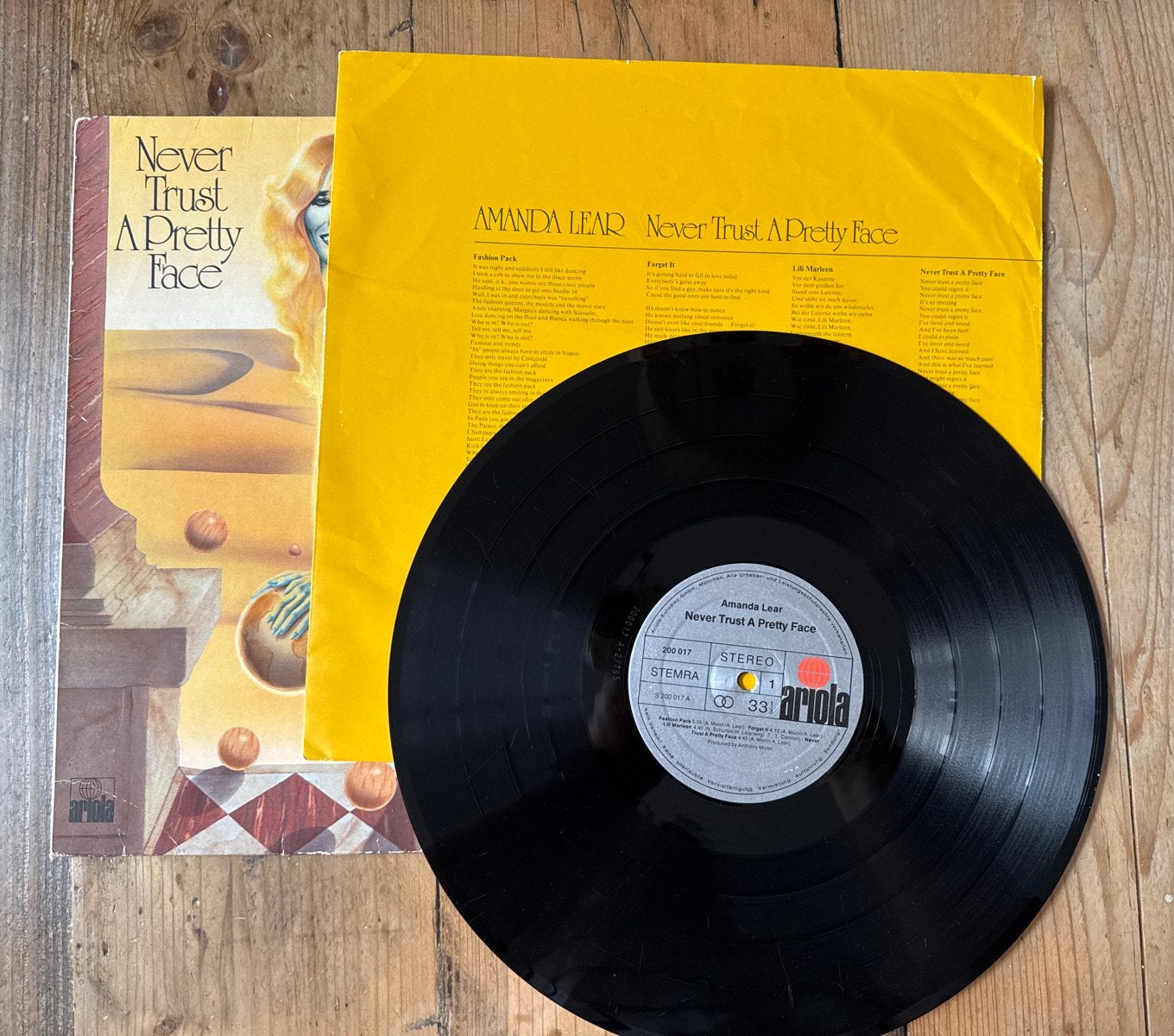 Amanda Lear - Never Trust A Pretty Face LP (1979), Cd's en Dvd's, LP, Gebruikt, Pop, Originele persing
