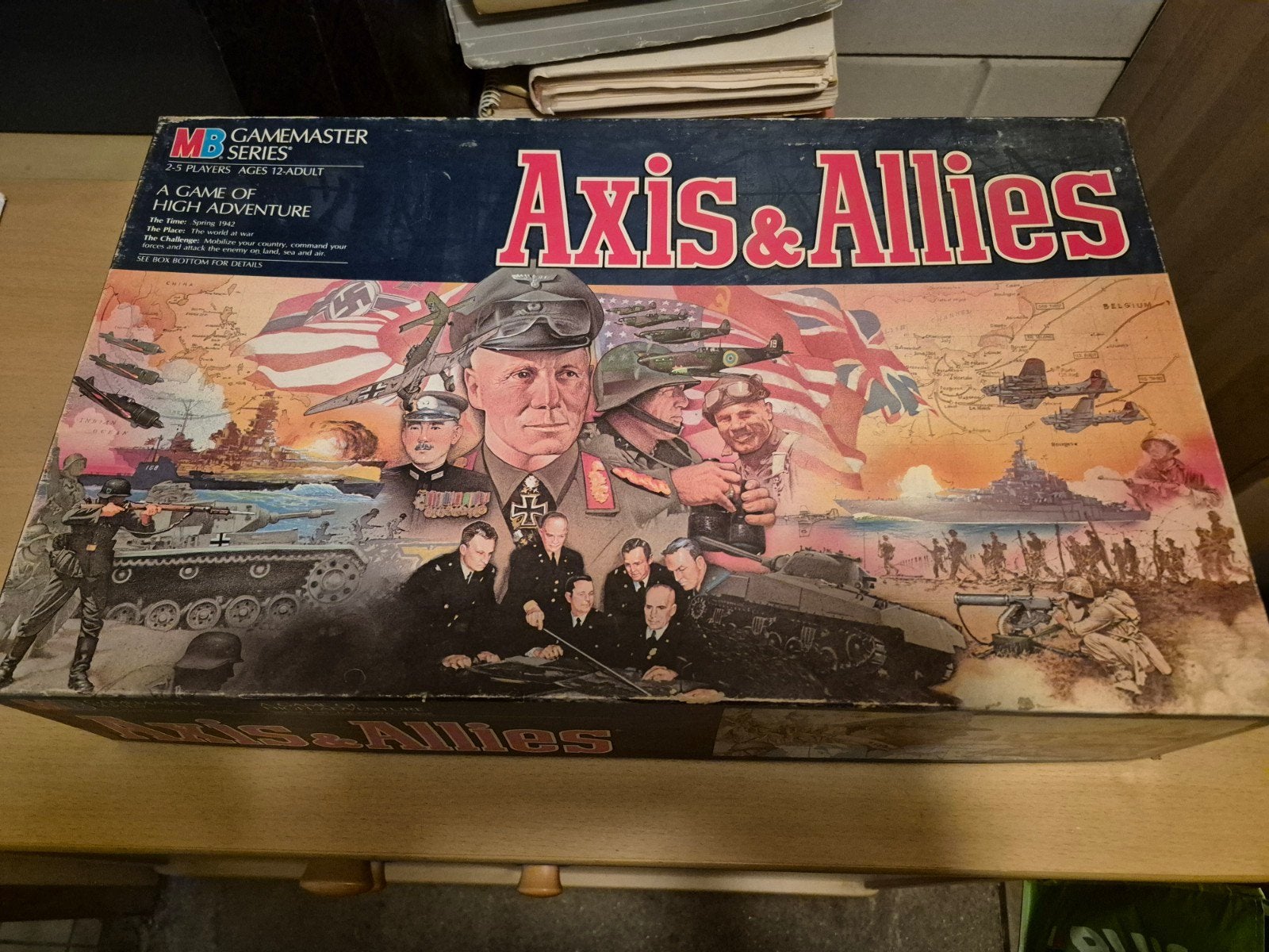 Axis & Allies met extra stukken, Vijf spelers of meer, Ophalen of Verzenden, Zo goed als nieuw, MB Gamemaster Series