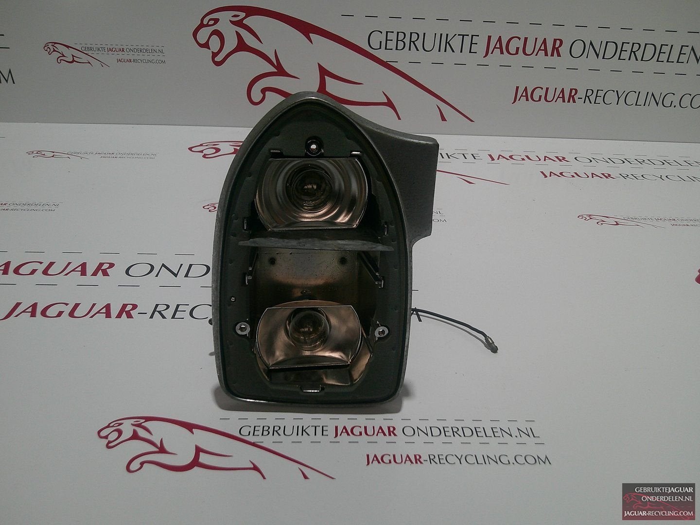 Achterlicht fitting Jaguar XJ Serie 2 links New Old Stock, Auto-onderdelen, Verlichting, Jaguar, Gebruikt, Herkomst onderdeel bekend