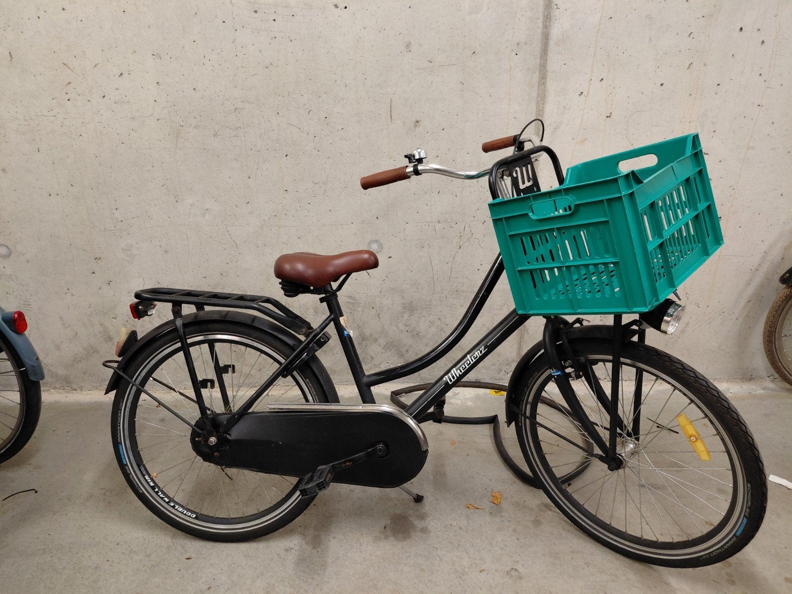 Wheelerz damesfiets 26 inch met voordrager en krat, Terugtraprem, (Extra) lage instap, 47 tot 50 cm, Zo goed als nieuw