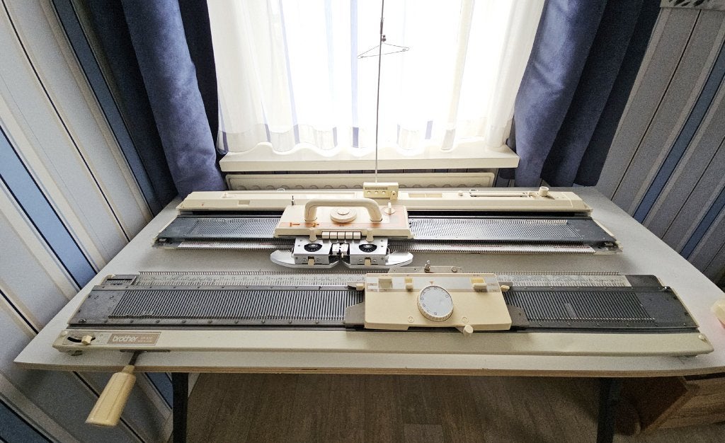 Brother dubbelbeds breimachine, Hobby en Vrije tijd, Ophalen, Gebruikt, Breien, Machine