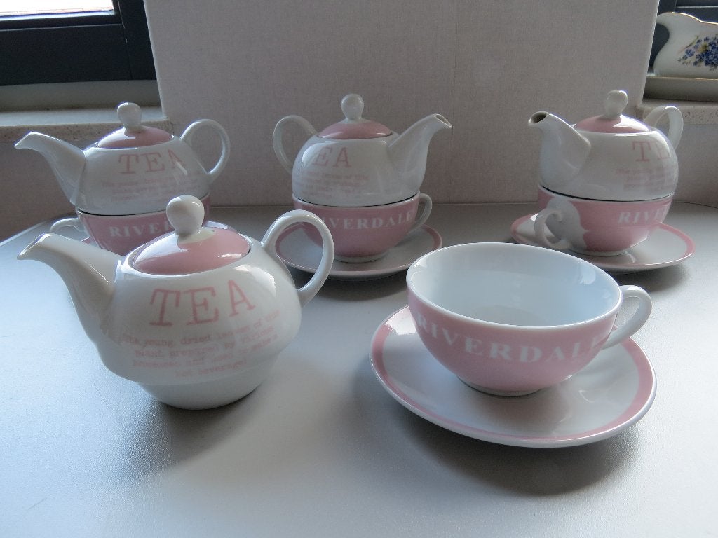 4 Riverdale 'Tea for One" sets, Ophalen, Gebruikt, Overige stijlen, Kop(pen) en/of Schotel(s)