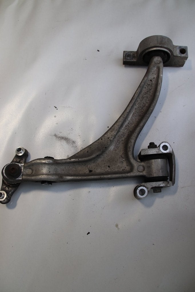 Volvo V60 II draagarm rechtsvoor 32370930 compleet, Ophalen of Verzenden, Gebruikt, Volvo