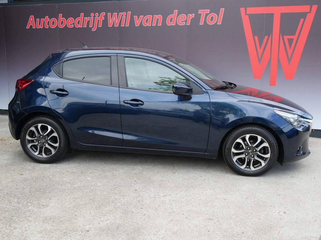 Mazda 2 1.5 Skyactiv-G GT-M | AUTOMAAT | LEER | LED | CRUISE, Auto's, Mazda, 4 cilinders, Blauw, Bedrijf, 530 kg