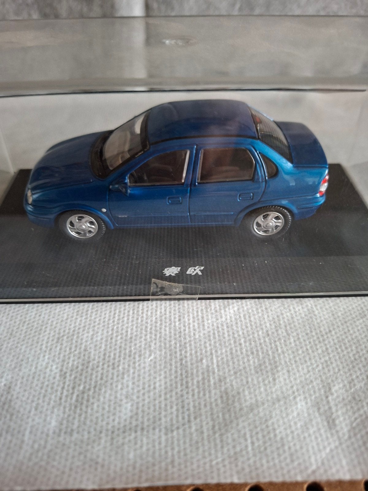opel corsa  b  sedan, Hobby en Vrije tijd, Ophalen of Verzenden, Auto