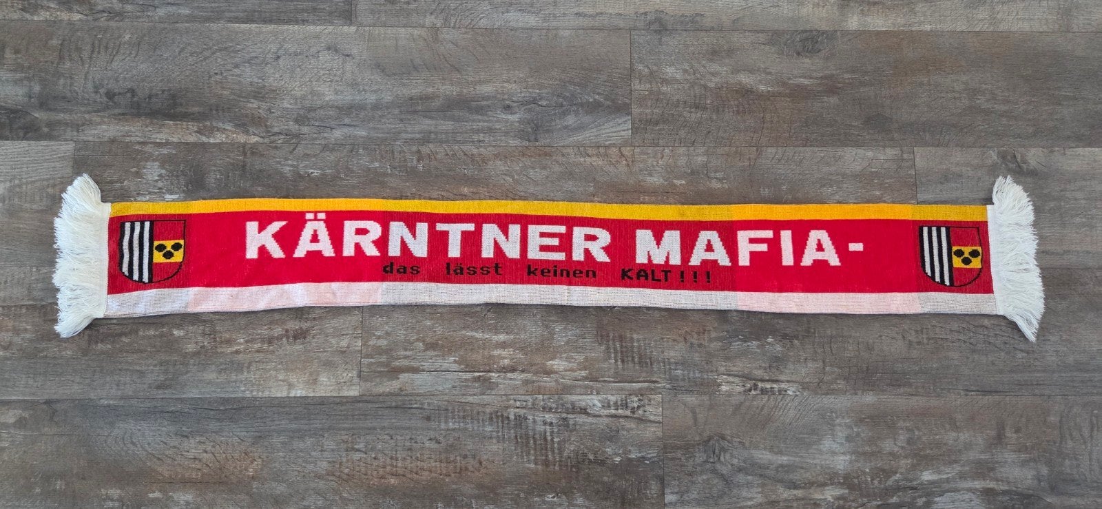 Sjaal Kärntner Mafia, Verzamelen, Ophalen of Verzenden, Zo goed als nieuw, Buitenlandse clubs, Vaantje of Sjaal