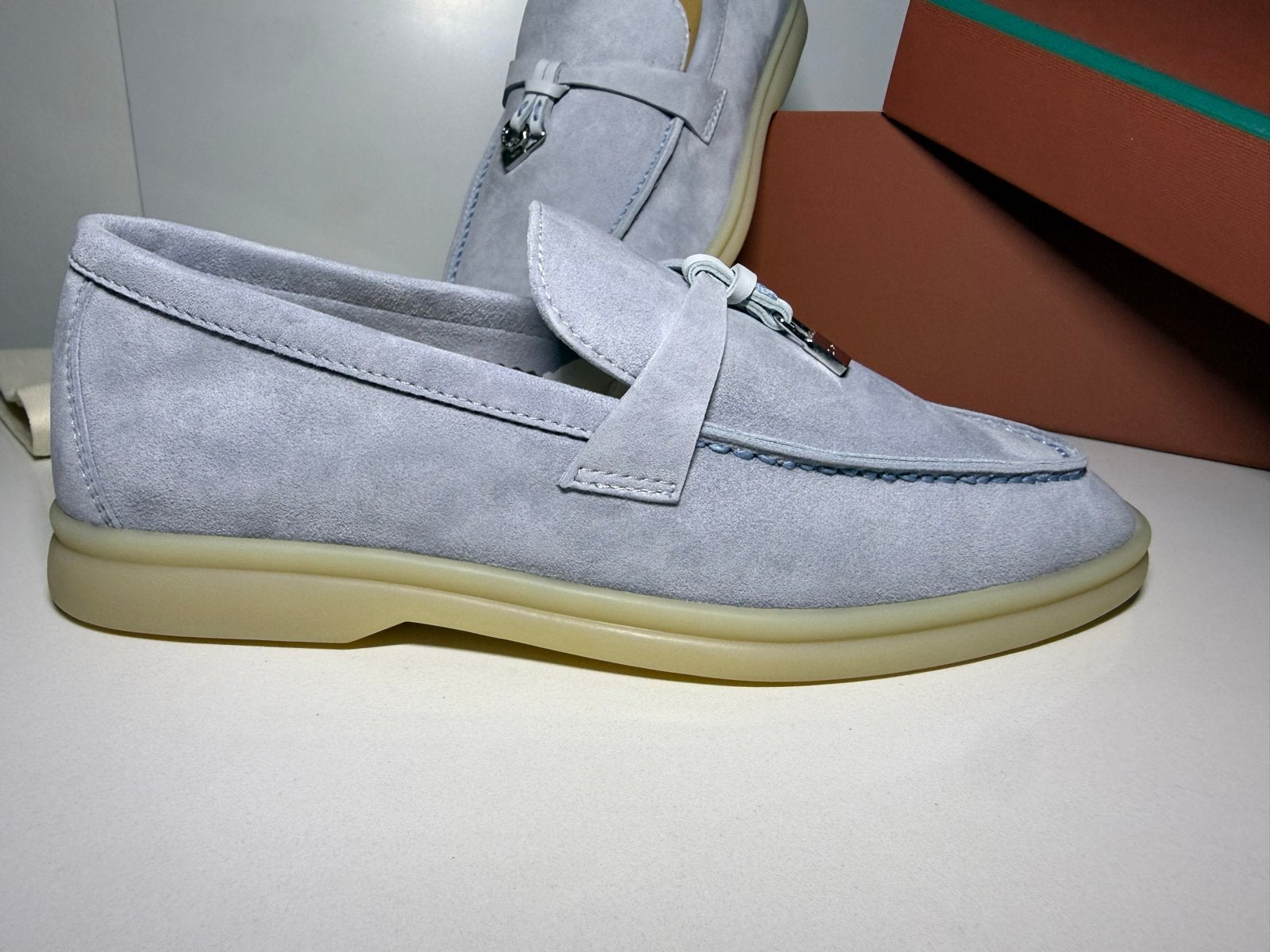 Loro Piana Summer Walk Loafers - Lichtblauw Suède, Ophalen of Verzenden, Nieuw, Blauw, Instappers