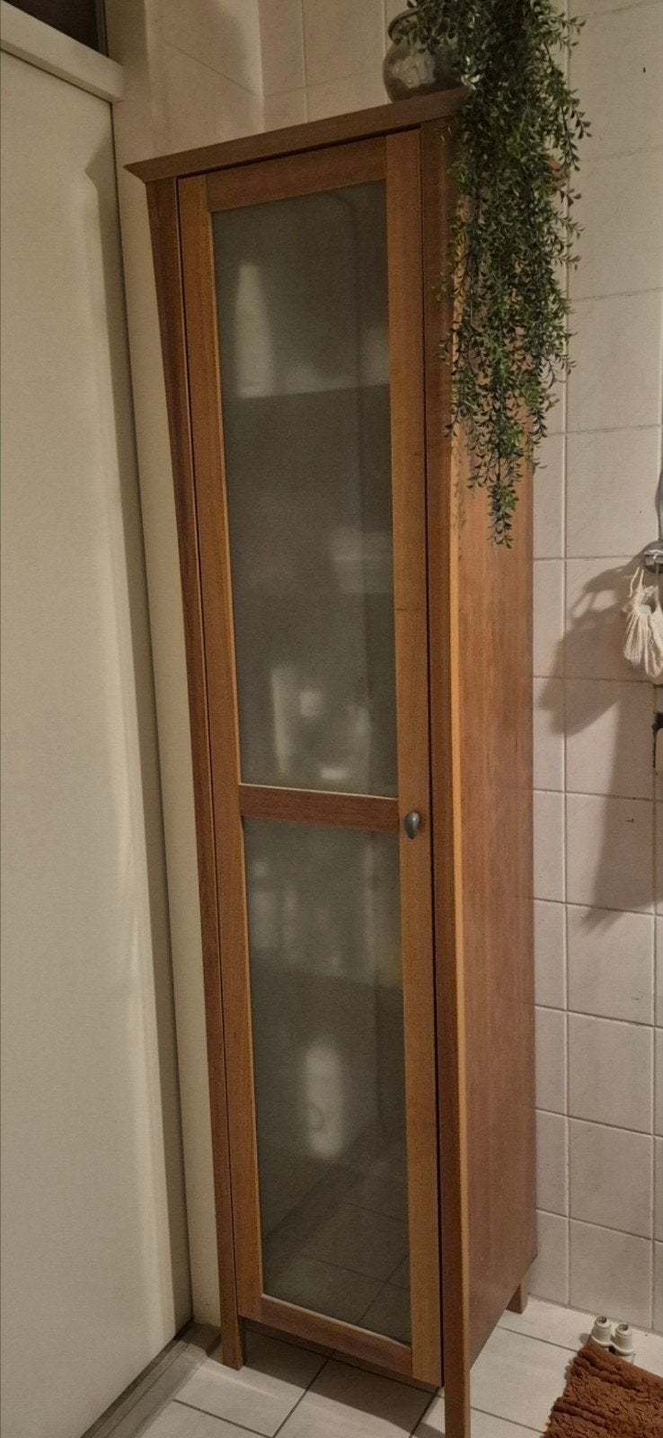 Smalle, hoge ruime badkamer bad kamer kast., Ophalen, Trend, 50 tot 100 cm, Kersenhout