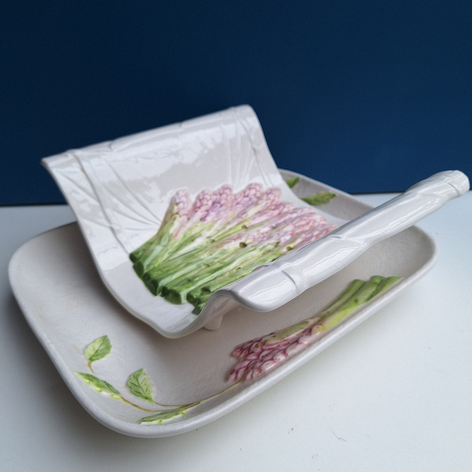 Silea Aspergeschaal met Treef - Keramiek, Keramiek, Ophalen of Verzenden, Overige stijlen, Schaal of Schalen