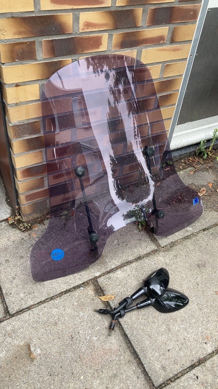 Vespa sprint windscherm smoke + vespa spiegels, Ophalen