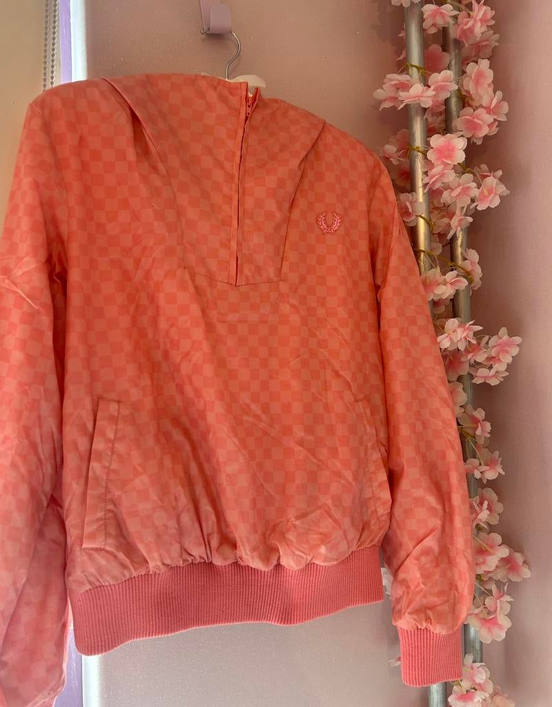 Leuk Fred Perry zomerjasje, Ophalen of Verzenden, Zo goed als nieuw, Maat 36 (S), Roze