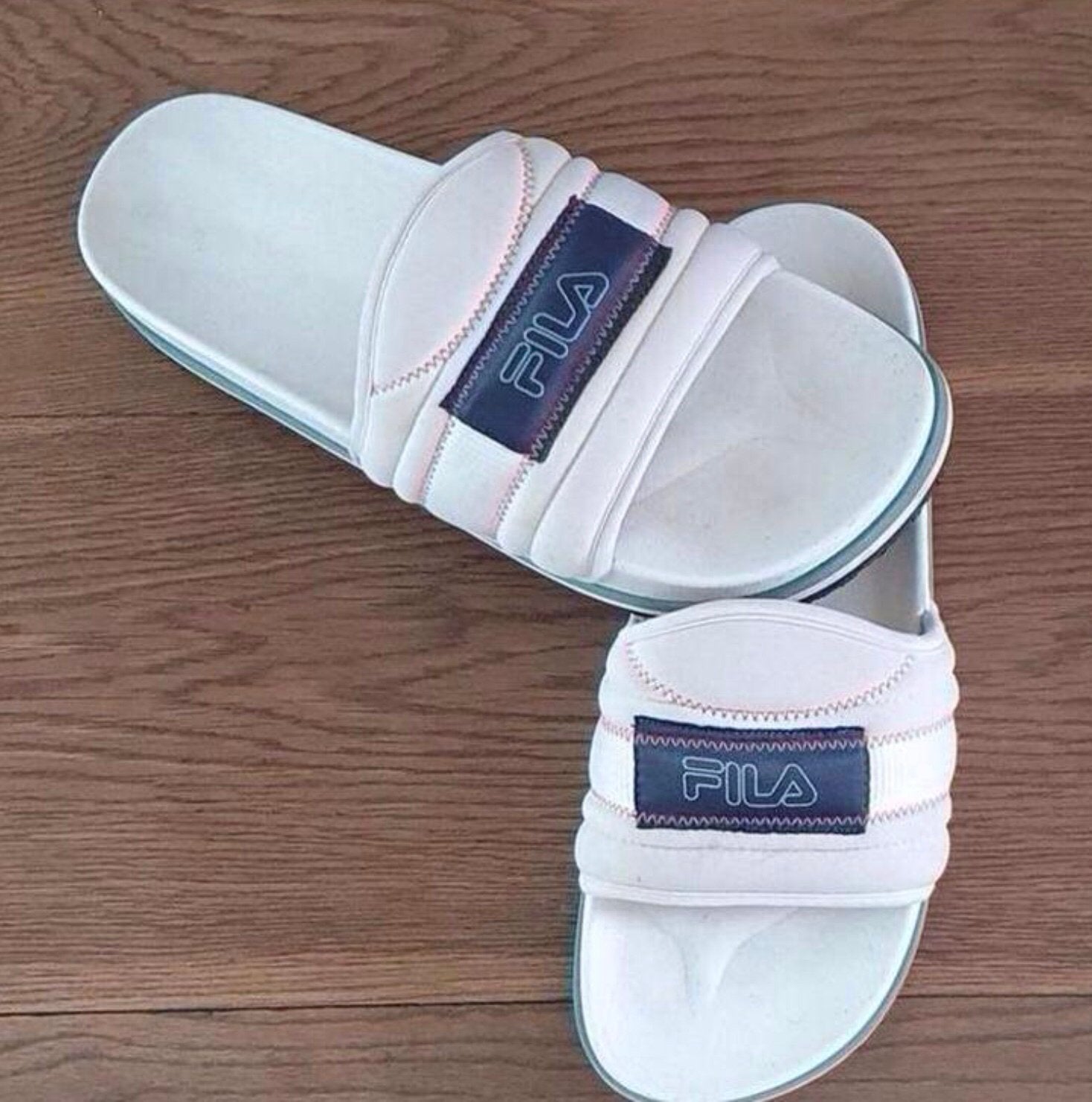 Mooie FILA slippers..mt:40, Slippers, B, Wit, Ophalen of Verzenden