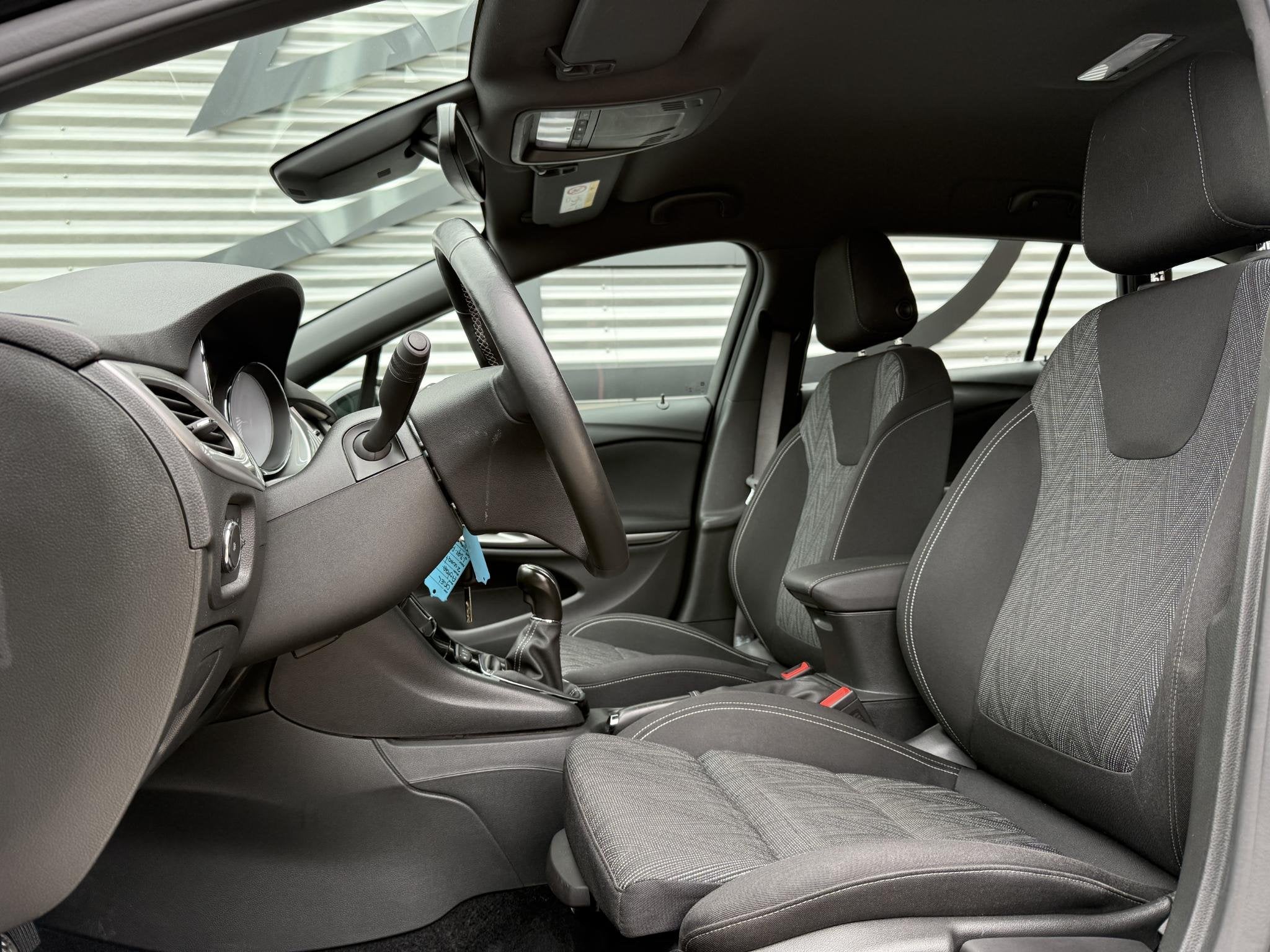 Opel Astra Sports Tourer 1.2 Edition 2020 Navi|Clima|Cruise|, Auto's, Voorwielaandrijving, Stof, 1199 cc, Origineel Nederlands