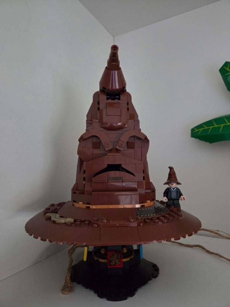 LEGO Harry Potter Sorteerhoed met doos en extra stukjes, Ophalen of Verzenden, Zo goed als nieuw