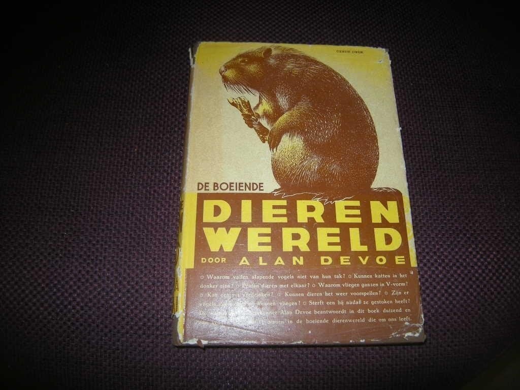 Alan Devoe - De boeiende dierenwereld, Boeken, Dieren en Huisdieren, Ophalen of Verzenden, Gelezen, Katten