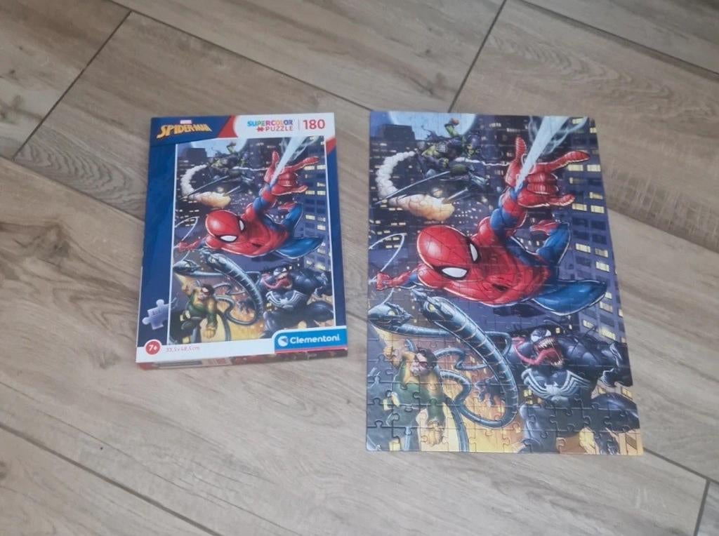 Spiderman puzzel, Ophalen, Meer dan 50 stukjes, Zo goed als nieuw, 6 jaar of ouder