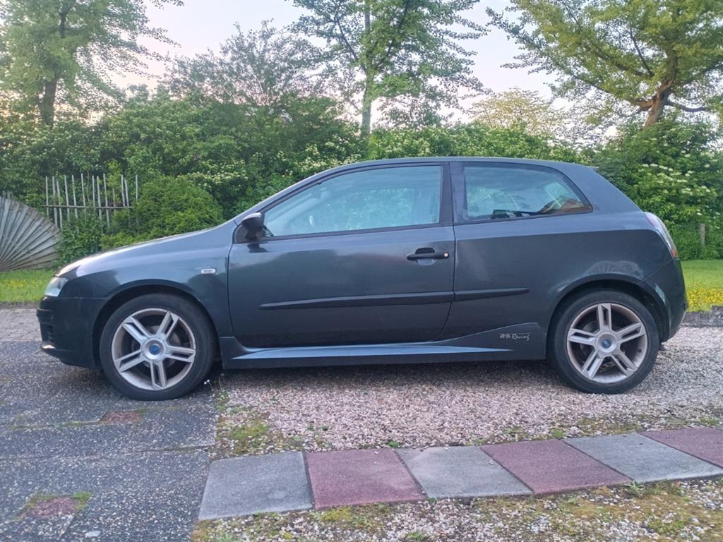 Fiat Stilo 1.6 16V 3DR 2006 Grijs, Auto's, Fiat, Particulier, Stilo, Benzine, B, Hatchback, Handgeschakeld, Origineel Nederlands