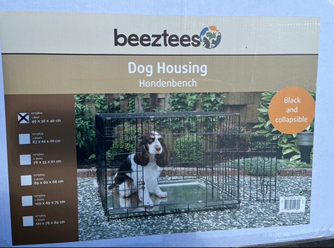 Beeztees bench (zwart metaal) voor kleine hond, Ophalen, Zo goed als nieuw