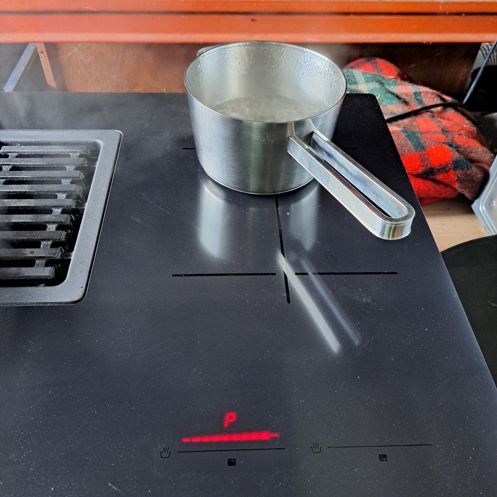 Praktisch NIEUWE 83cm PELGRIM IKR4082Mat INDUCTIEKOOKPLAAT, Witgoed en Apparatuur, Ophalen, Nieuw, 4 kookzones, Energieklasse A of zuiniger
