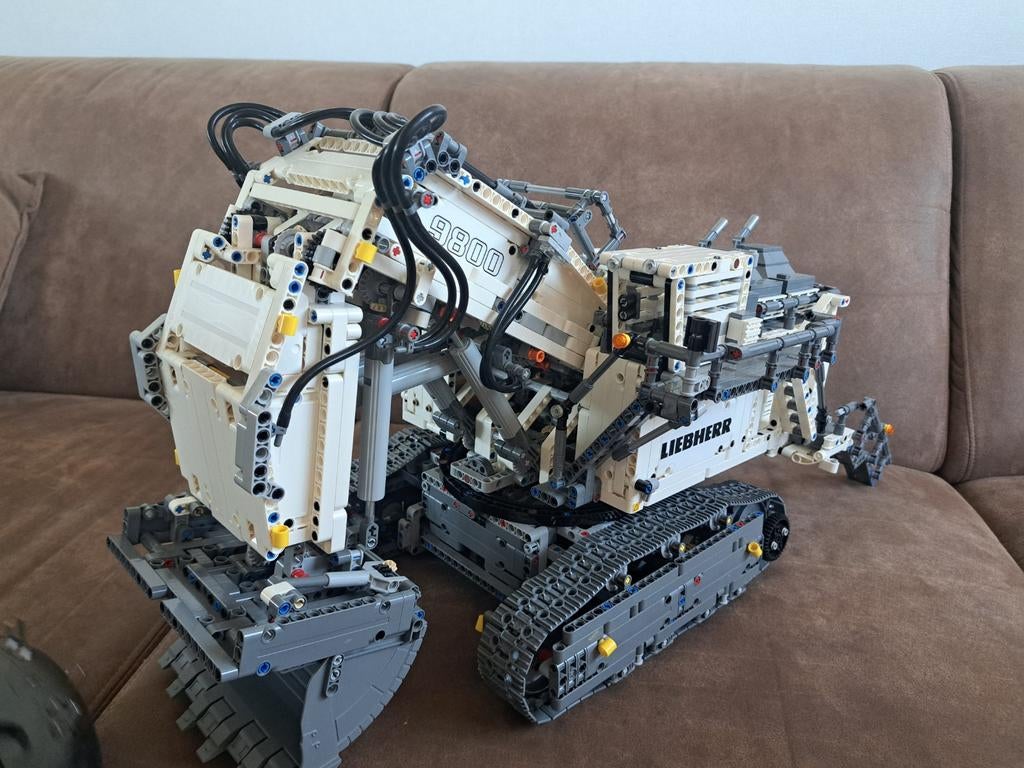 Lego Technic Liebherr R 9800 Graafmachine, Kinderen en Baby's, Speelgoed | Duplo en Lego, Gebruikt, Lego, Ophalen of Verzenden