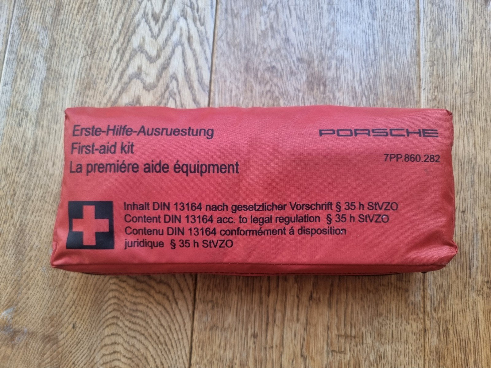 Porsche 911 EHBO-kit - Origineel en ongebruikt 996 997 986, Ophalen of Verzenden, Nieuw