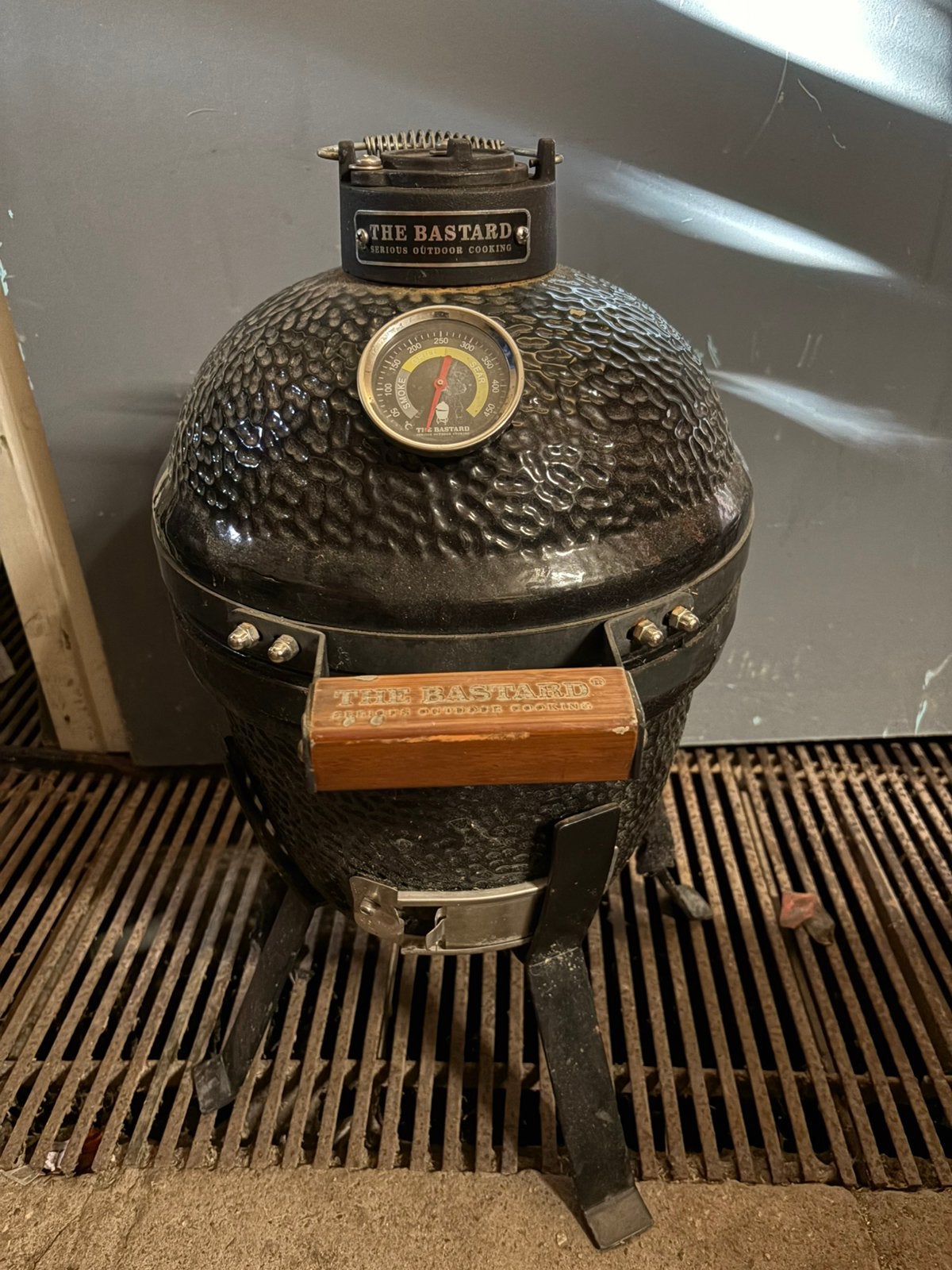 The Bastard BBQ small, Ophalen, Gebruikt