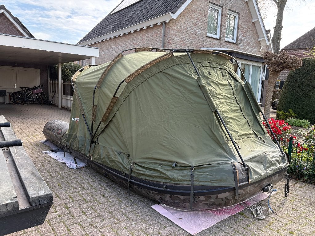 Raptor boot tent met Extension(1 kapotte stok), Watersport en Boten, Ophalen, Gebruikt, Overige typen