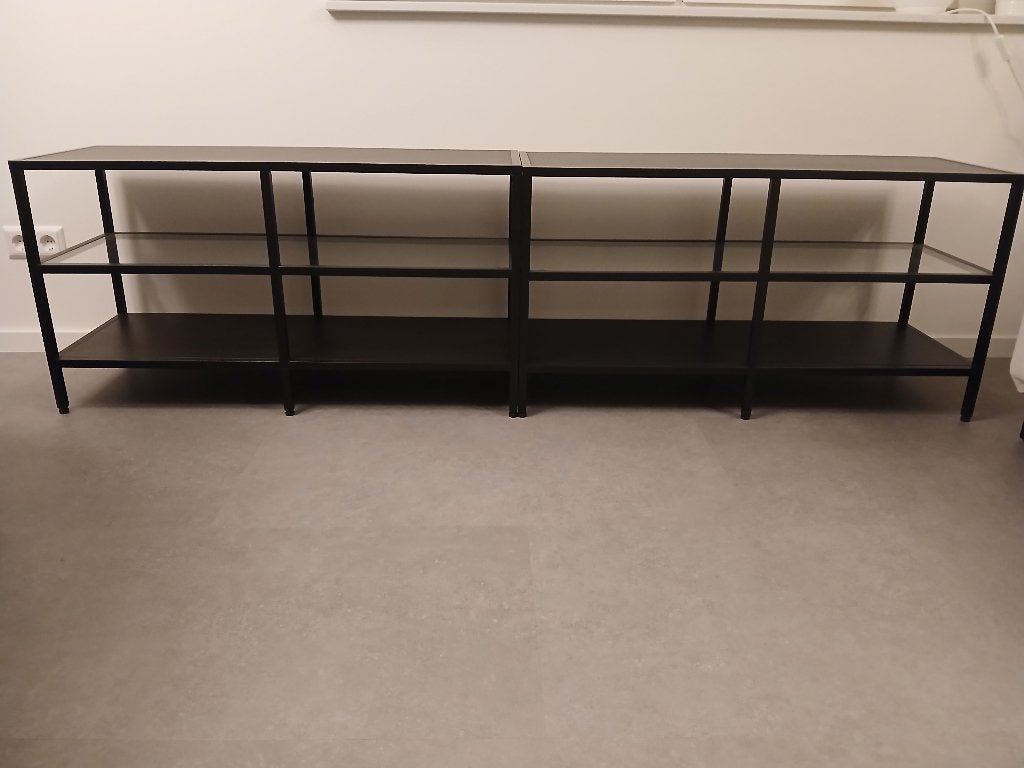 IKEA VITTSJÖ tv-meubel – zwart/bruin, Ophalen, Modern, industrieel, 50 tot 100 cm, Zo goed als nieuw