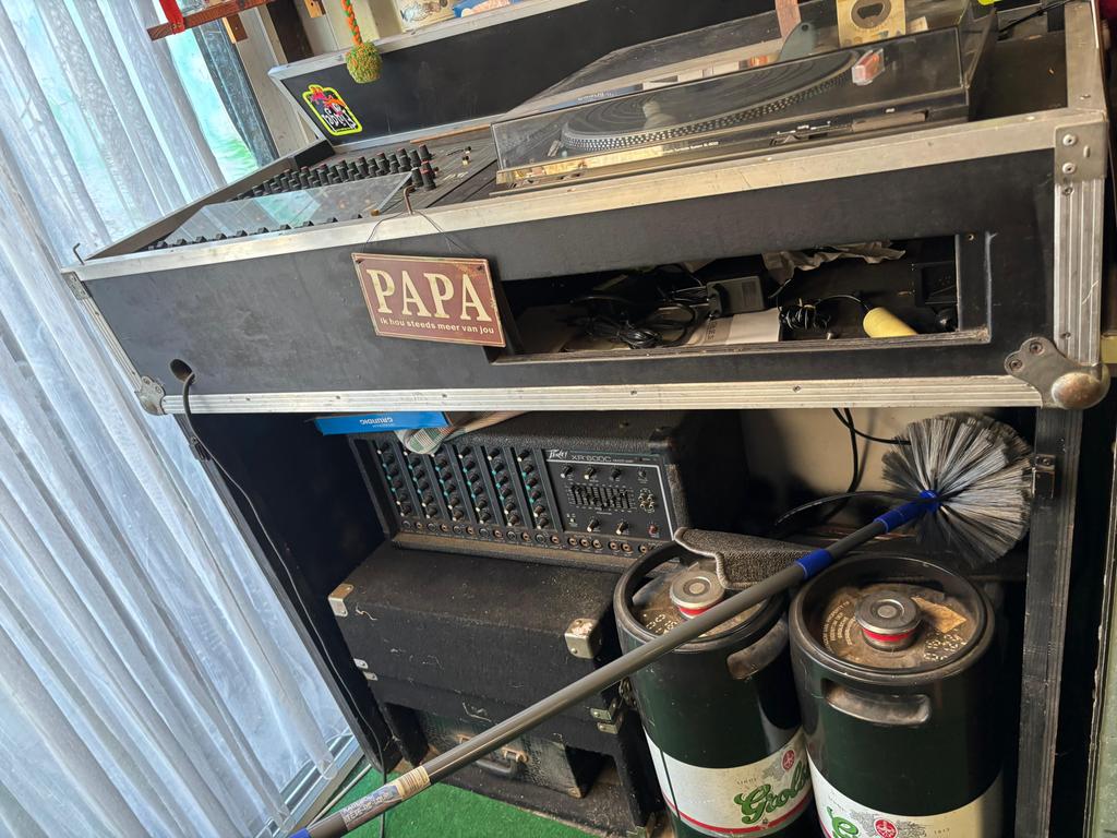 Peavey geluidsinstallatie, Ophalen, Zo goed als nieuw