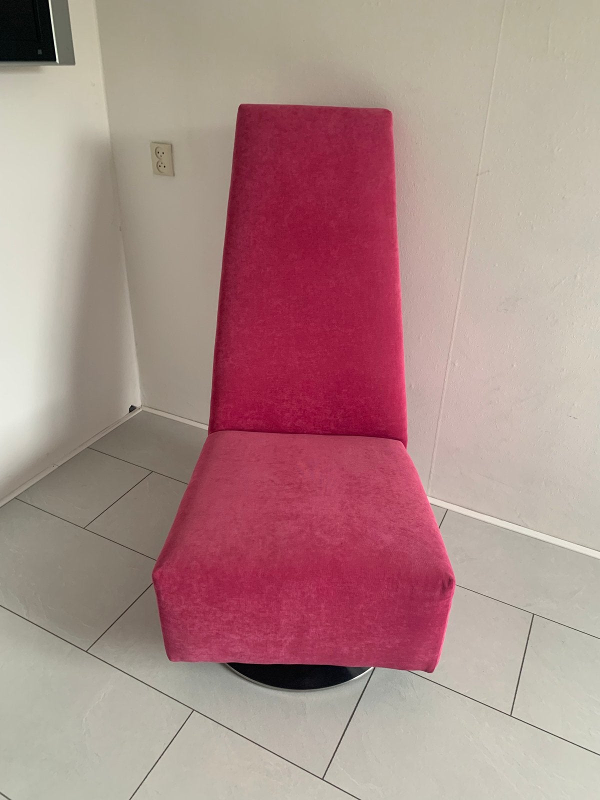 Roze eetkamerstoel met hoge rugleuning, Huis en Inrichting, Ophalen, Gebruikt, Overige kleuren, Eén