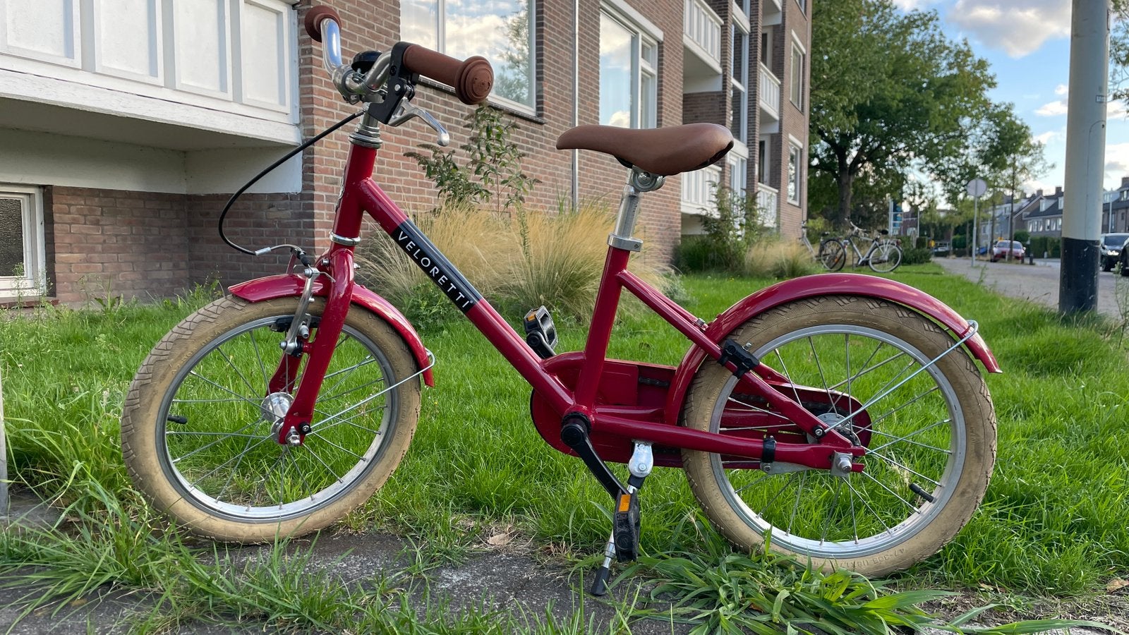 Veloretti Maxi Rood (3-6 jaar) - In goede staat, Ophalen, Gebruikt, Velgrem, Minder dan 16 inch