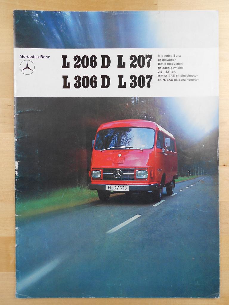 Mercedes 206D 207 306D 307 Brochure 1973 - 206 306 - Hanomag, Boeken, Auto's | Folders en Tijdschriften, Zo goed als nieuw, Mercedes-Benz