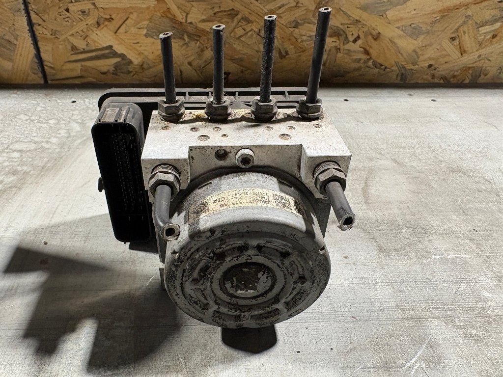 ABS Pomp Volkswagen Golf 7 R GTI 5Q0614517DE, Ophalen of Verzenden, Gebruikt, Volkswagen