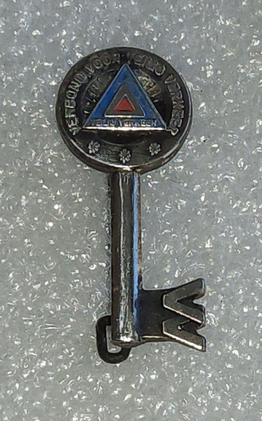 Vintage Speldje Verbond voor Veilig Verkeer Sleutel, Verzamelen, Speldjes, Pins en Buttons, Ophalen of Verzenden, Gebruikt, Overige onderwerpen
