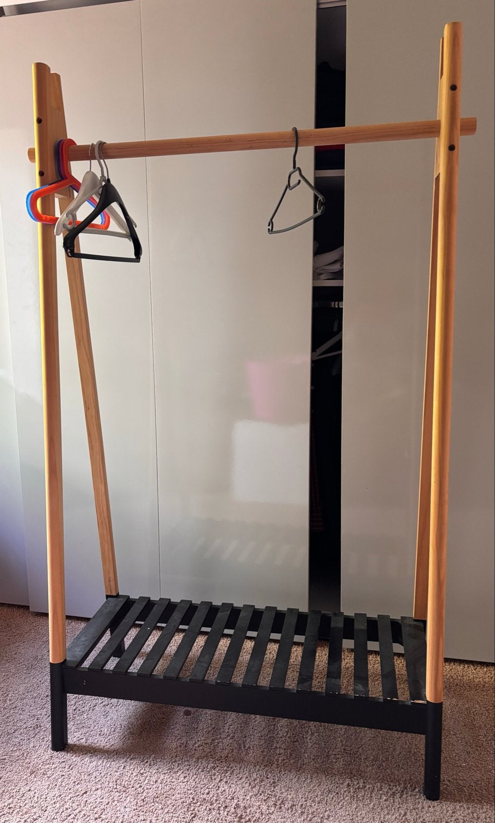 Kledingrek hout met zwart onderstel - breed105x170 cm, Ophalen, Met plank(en), Gebruikt, 100 tot 150 cm