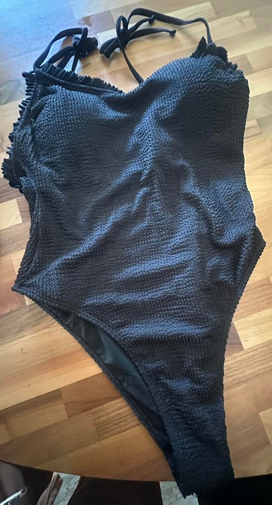 2 nieuwe badpakken maat 42/44, Ophalen of Verzenden, Zo goed als nieuw, Zwart, Bikini