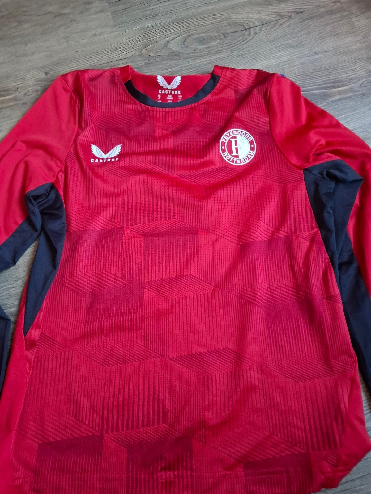 Castore Feyenoord Shirt Rood Maat 158, Castore, Jongen of Meisje, Ophalen of Verzenden, Zo goed als nieuw