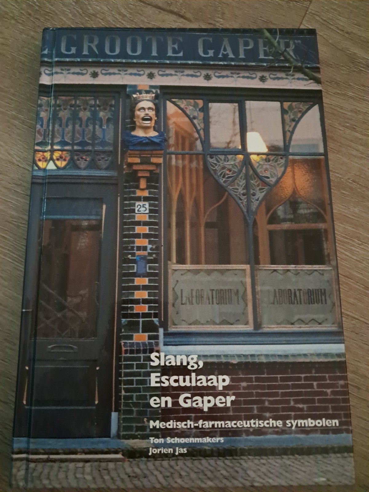 K3 Slang, Esculaap en Gaper - Medisch-farmaceutische symbole, Ophalen of Verzenden, Zo goed als nieuw, Ton Schoenmakers, Jorien Jas