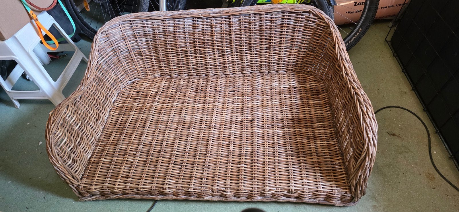 grote hondenmand riet / rotan, Dieren en Toebehoren, Ophalen, Zo goed als nieuw, Riet