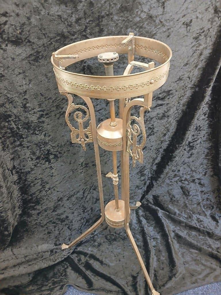 Decoratief en Antiek Onderstel met gasbrander. Art Nouveau., Verzenden