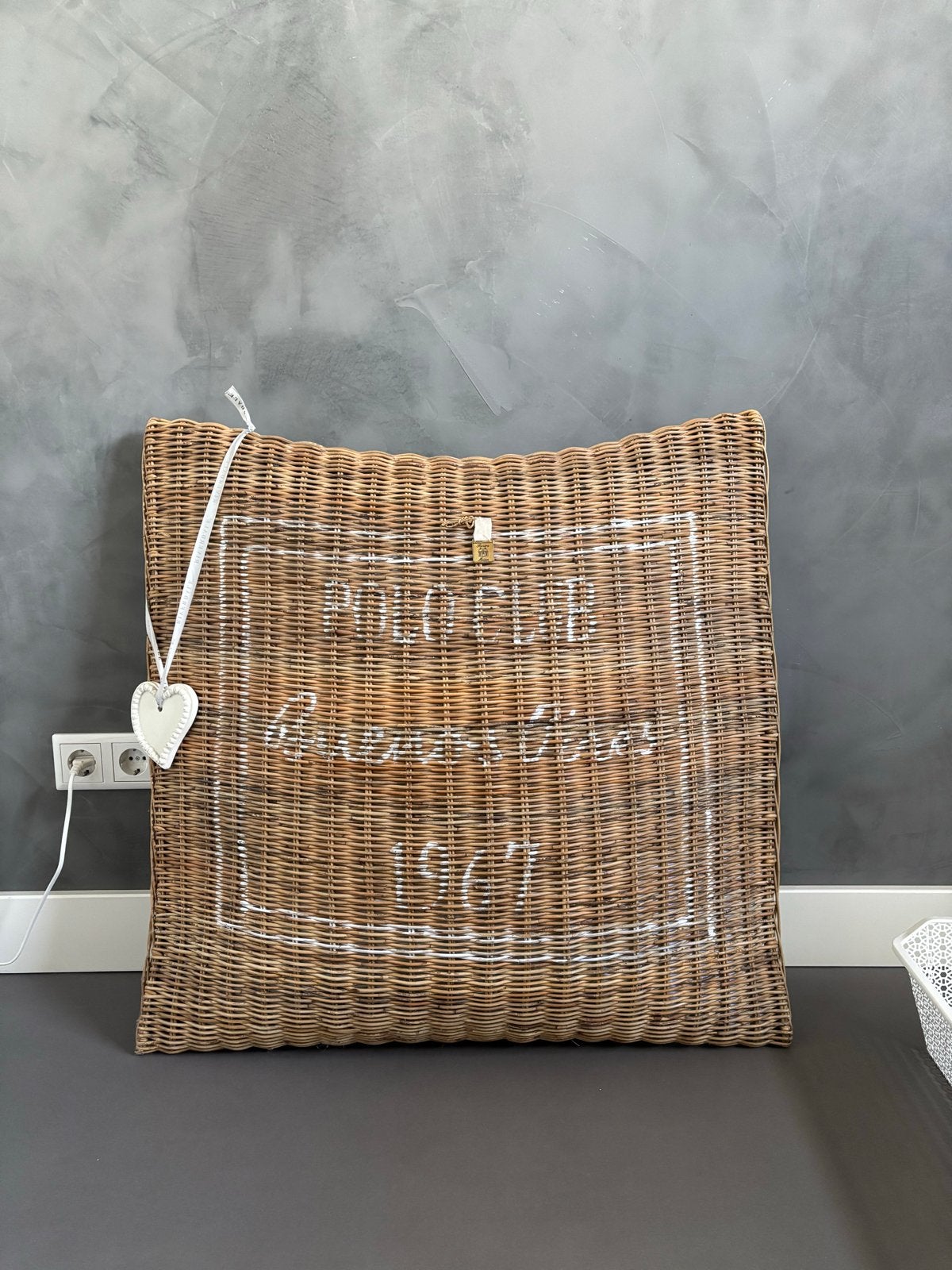 Riviera Maison rotan kussen met tekst, Ophalen, Natuurlijk materiaal, Bruin, Landelijk