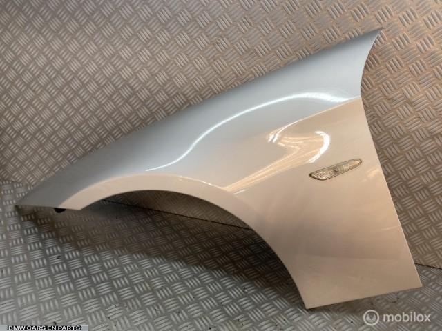Linker spatbord BMW 3-serie E90  E91  titan zilver 354/7, Gebruikt, Partnerportal@bmw.de, Bmw, Ophalen of Verzenden