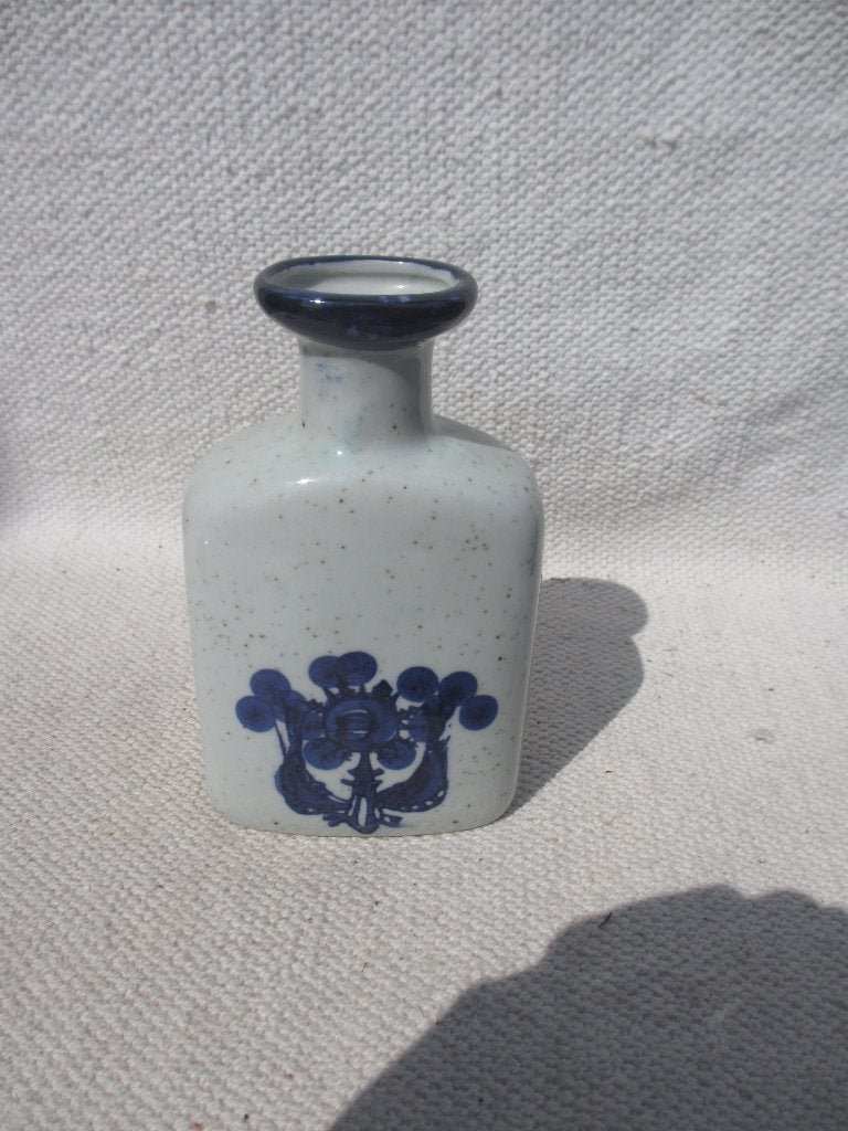 Royal Copenhagen / Berte Jessen vaasje jaren 60, Antiek en Kunst, Ophalen of Verzenden