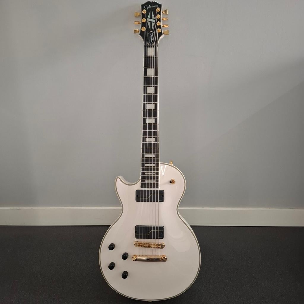 Linkshandige Epiphone Matt Heafy Les Paul Custom 7-string, Muziek en Instrumenten, Snaarinstrumenten | Gitaren | Elektrisch, Ophalen