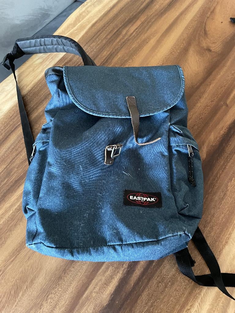 Rugtassen voor school o.a Eastpak blauw en echt leren rugtas, Ophalen of Verzenden, Eastpak, 30 tot 45 cm