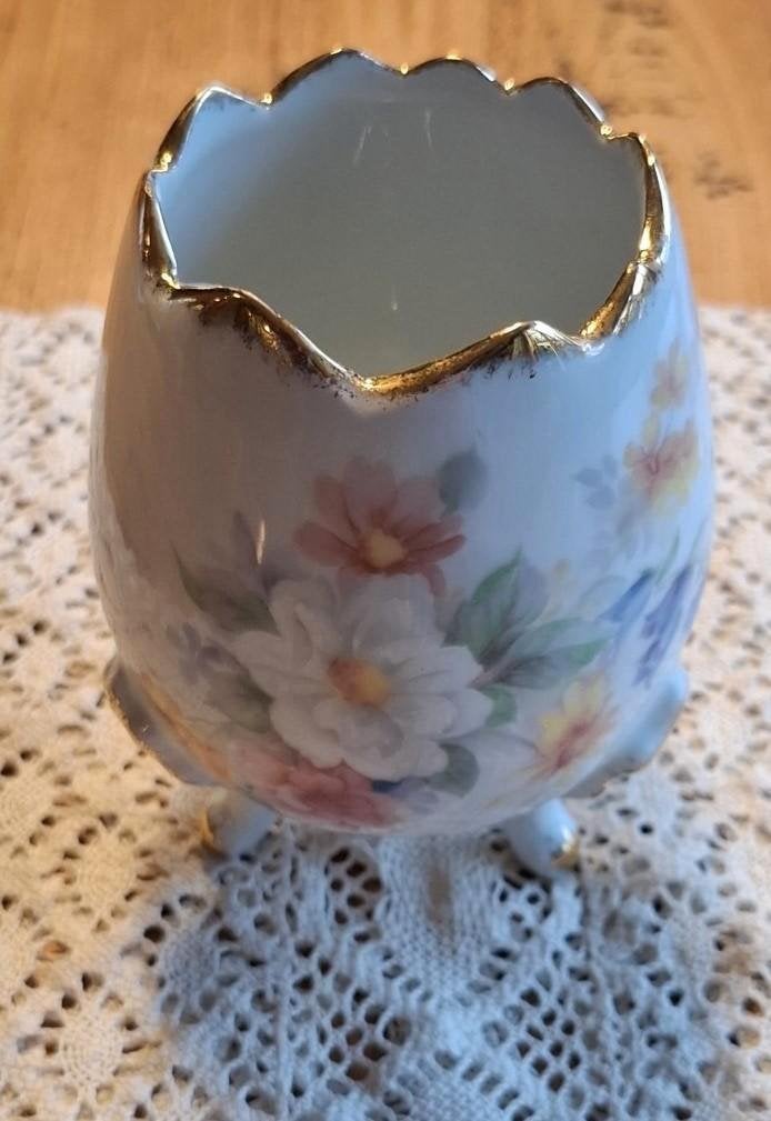 Franse Limoges, ei op 3 pootjes, bloemen PASEN, Ophalen of Verzenden