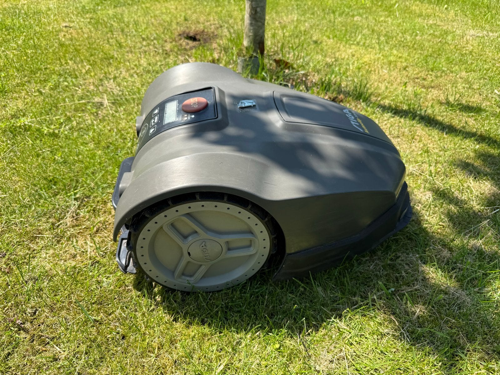 Stiga Autoclip 225 S Robotmaaier - Weinig gebruikt, Tuin en Terras, Robotmaaiers, Ophalen of Verzenden, Gebruikt, Meer dan 25 cm