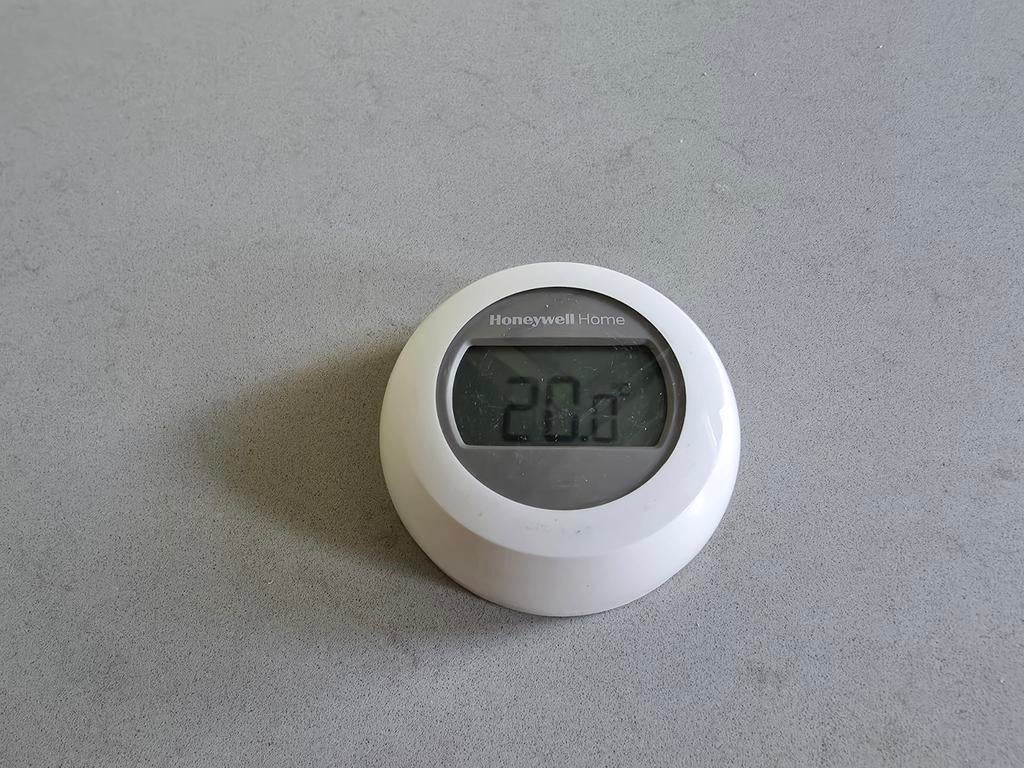 Honeywell analoge thermostaat - halfjaar oud, Doe-het-zelf en Verbouw, Thermostaten, Ophalen of Verzenden, Zo goed als nieuw