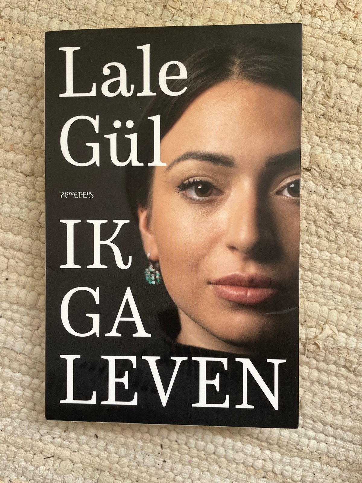 Lale Gül - Ik ga leven, Lale Gül, Ophalen of Verzenden, Zo goed als nieuw, Nederland